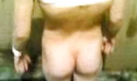 있는 완벽한 쌍 바지를 포르노 성숙한 여성 45 착용하기